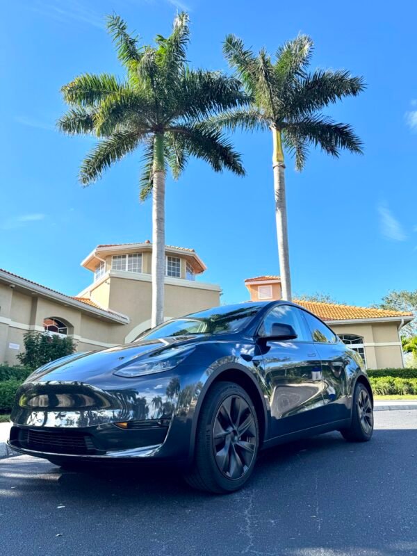 Black Tesla Model Y – The Future of Luxury & Performance - Image 2